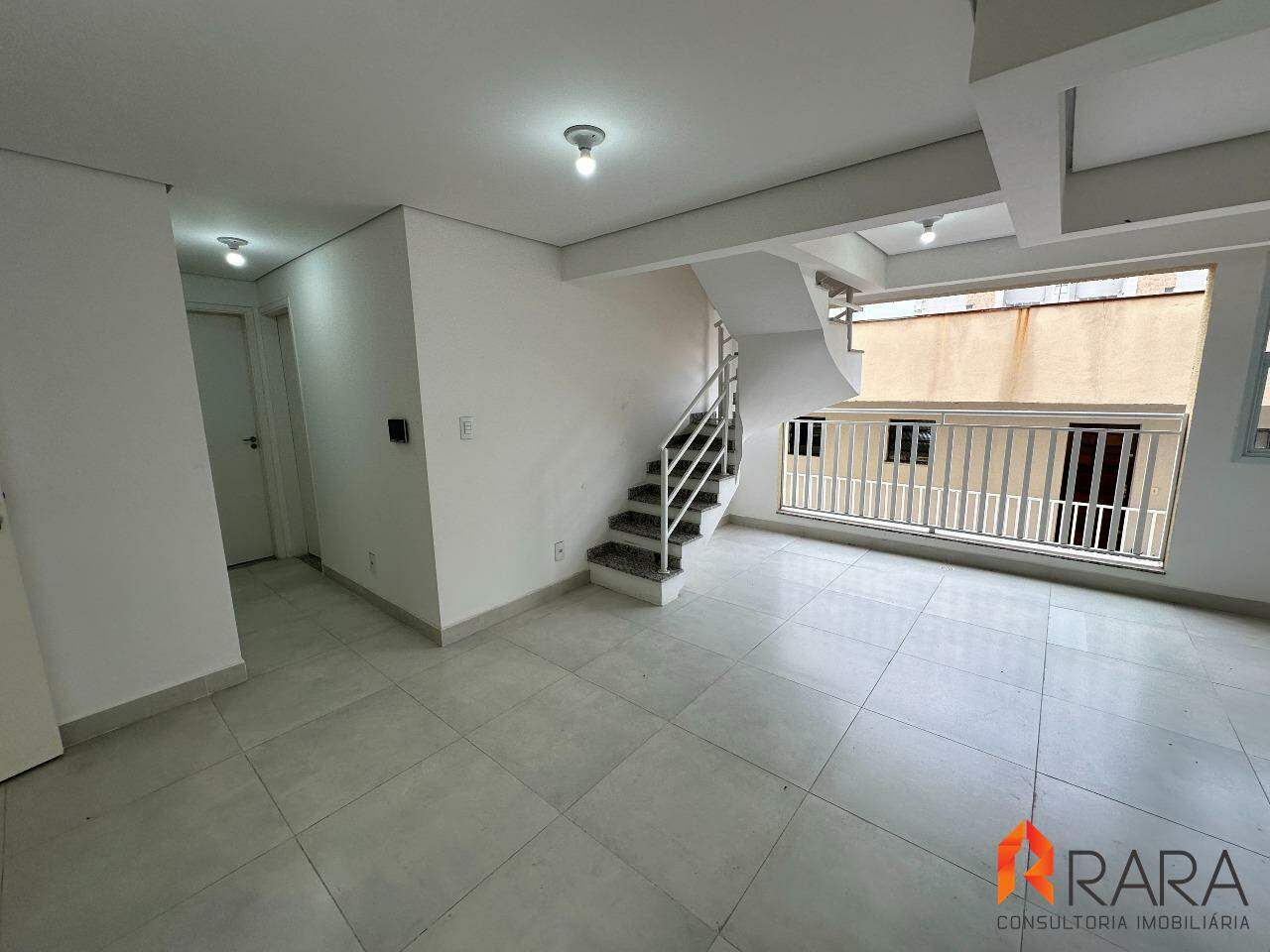 Apartamento à venda com 3 quartos, 103m² - Foto 2