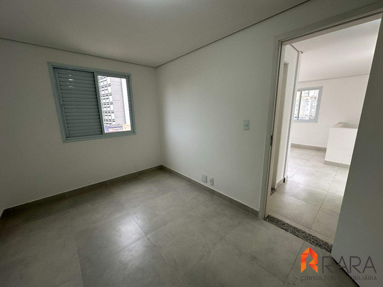 Apartamento à venda com 3 quartos, 133m² - Foto 9