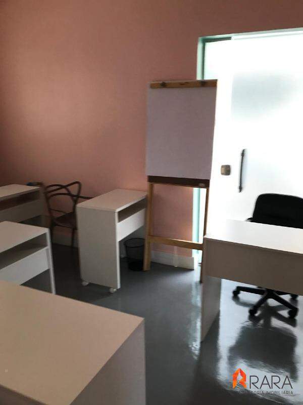 Sobrado para alugar com 3 quartos, 320m² - Foto 10