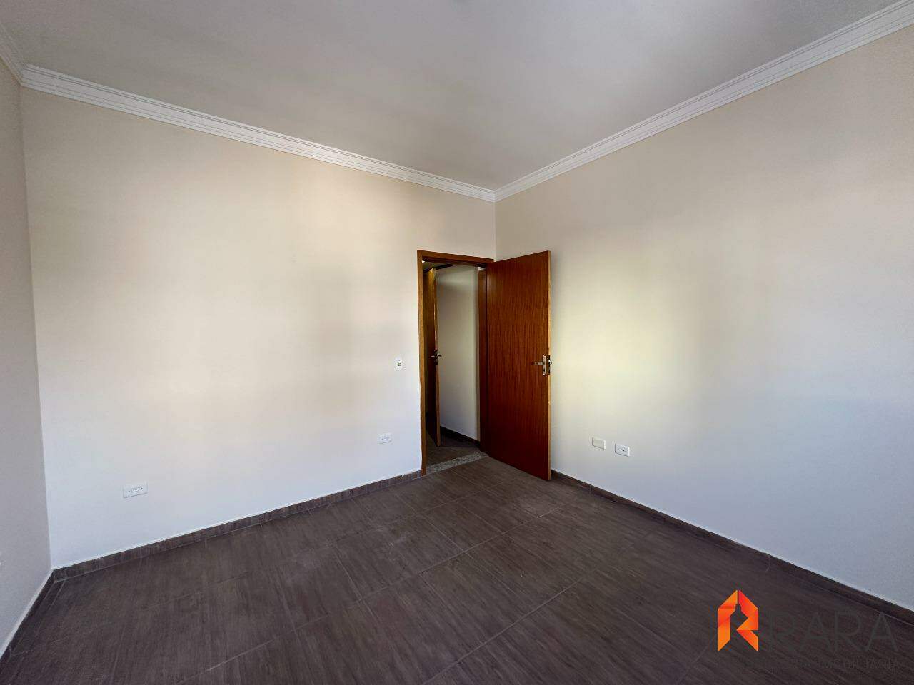 Sobrado para alugar com 5 quartos, 270m² - Foto 8