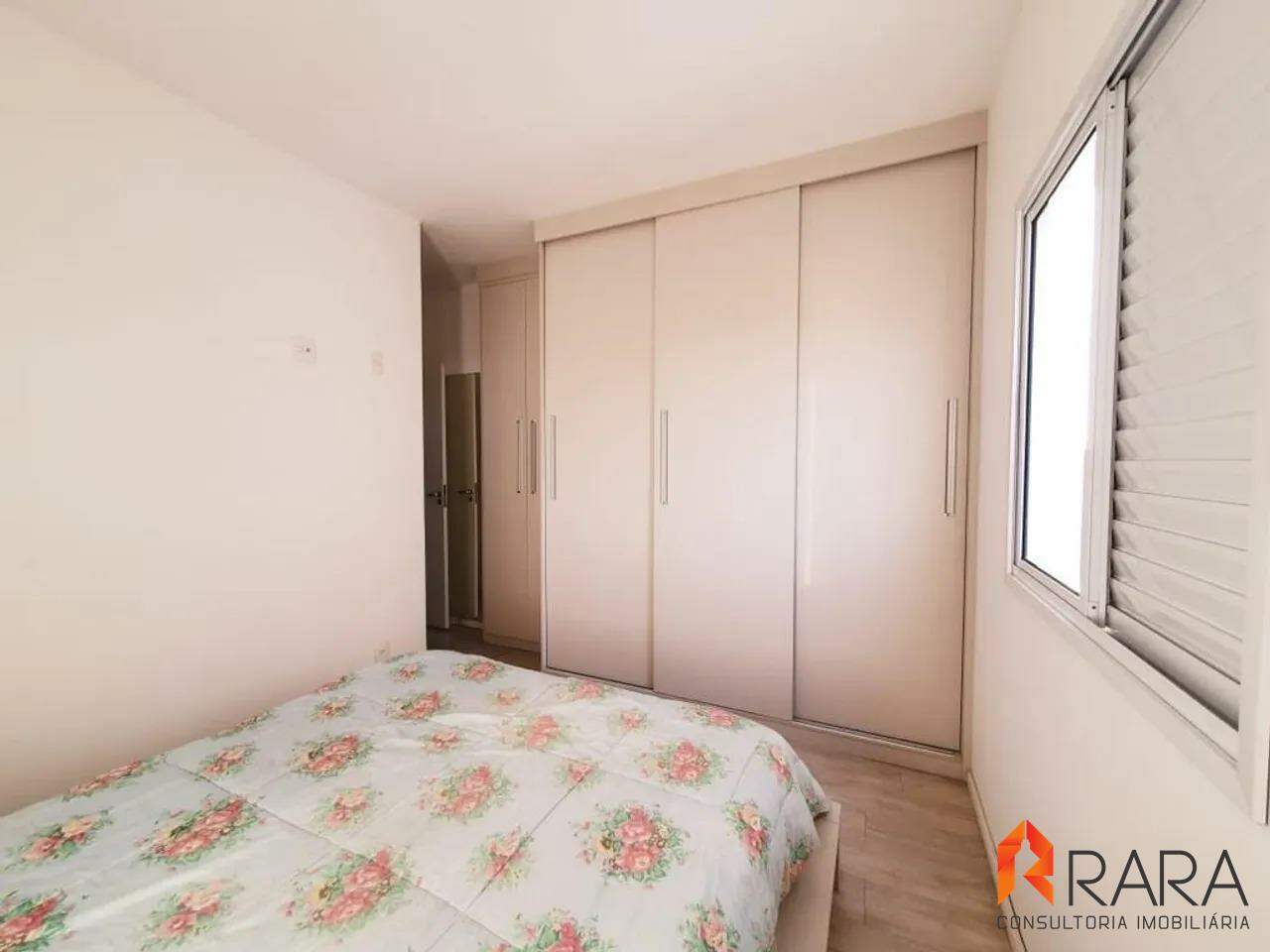 Apartamento à venda com 2 quartos, 64m² - Foto 5