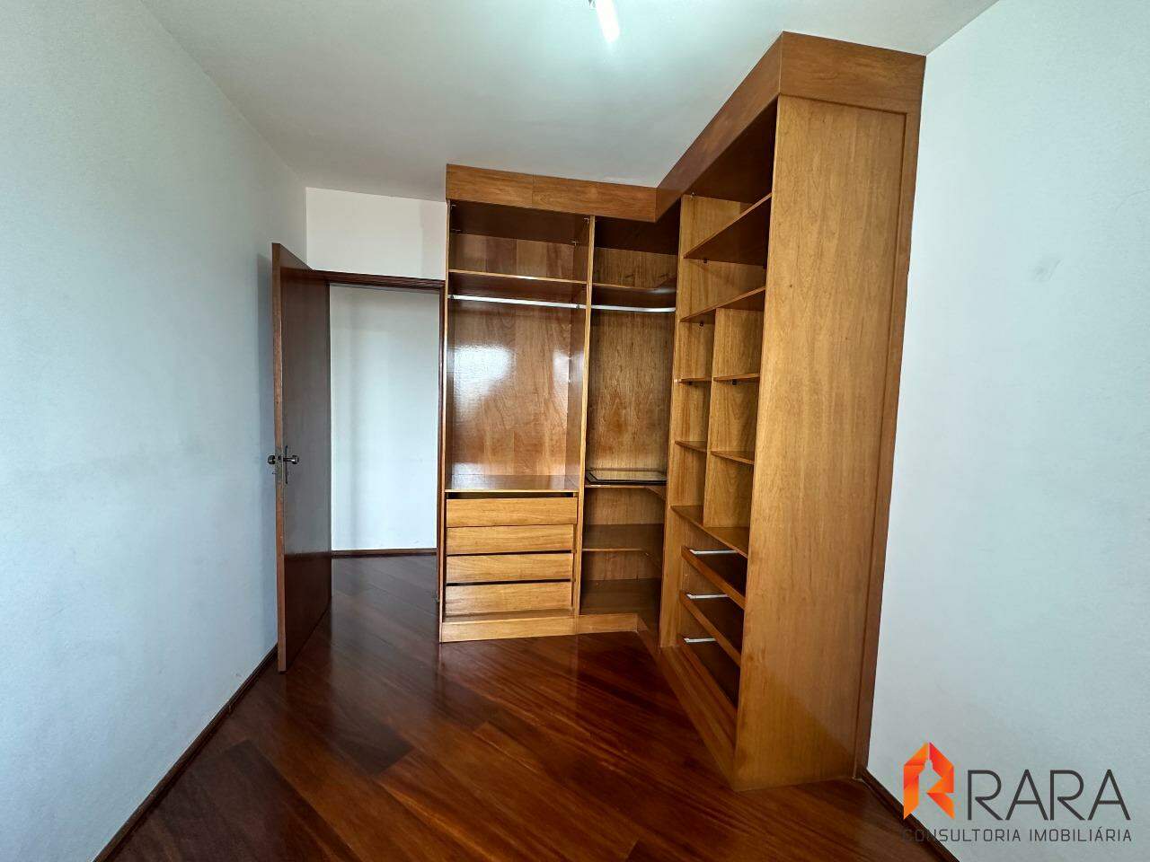 Apartamento à venda com 2 quartos, 76m² - Foto 7