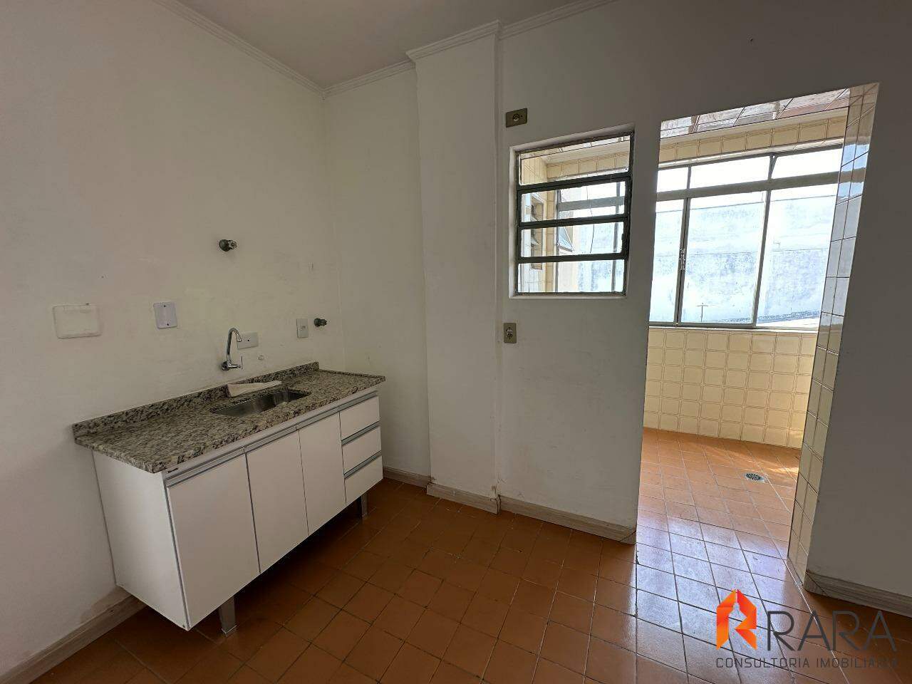 Apartamento para alugar com 2 quartos, 85m² - Foto 11