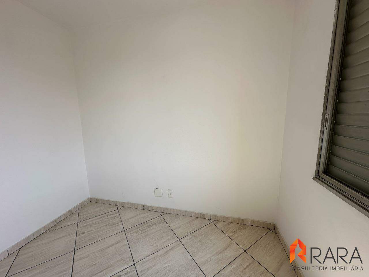 Apartamento para alugar com 2 quartos, 85m² - Foto 8