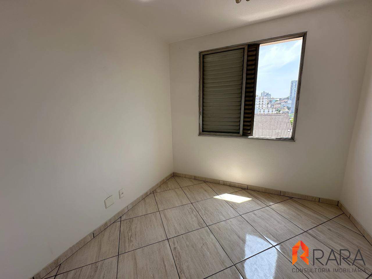 Apartamento para alugar com 2 quartos, 85m² - Foto 9