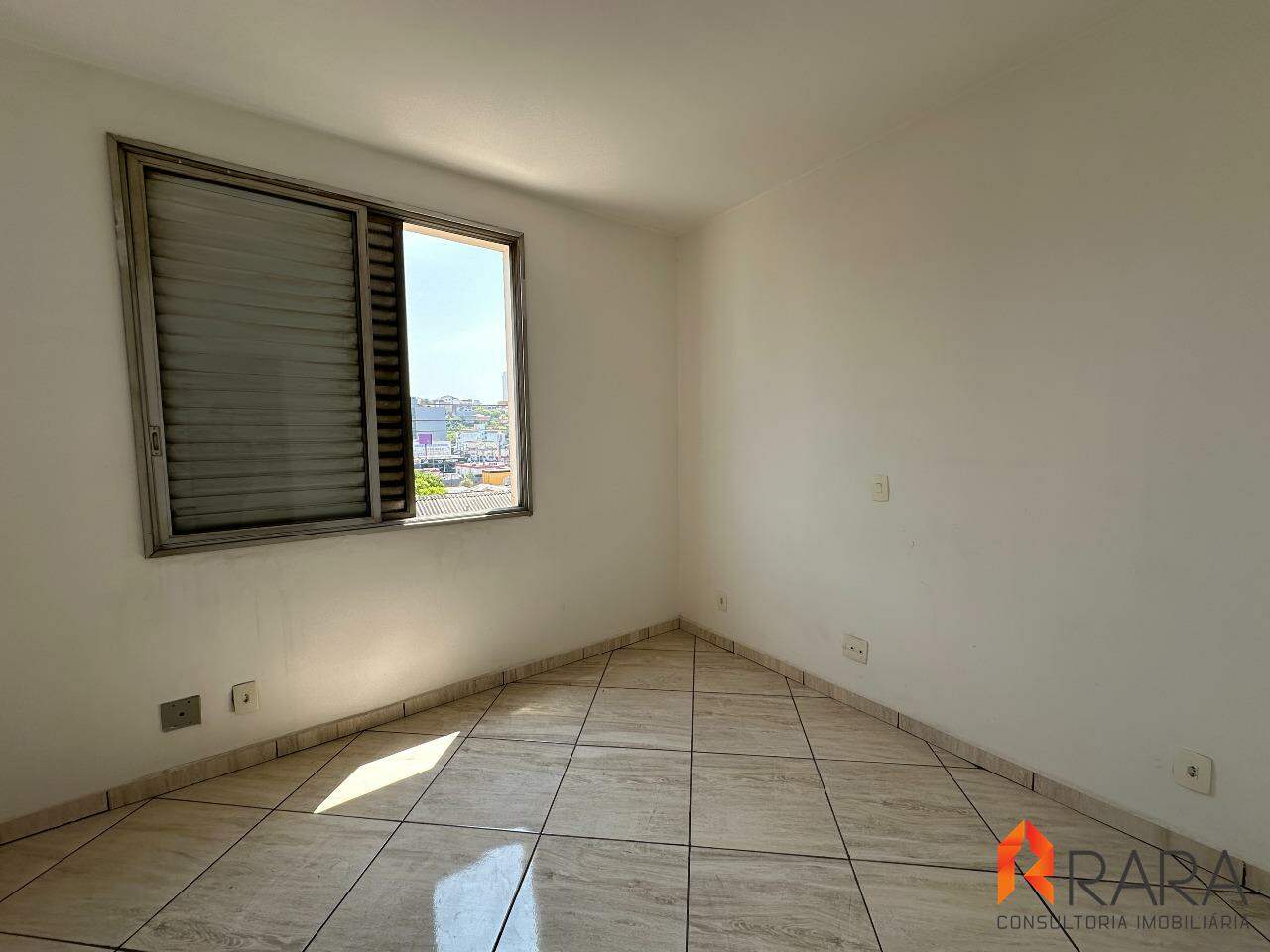 Apartamento para alugar com 2 quartos, 85m² - Foto 7