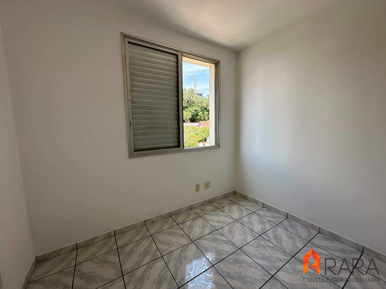 Apartamento para alugar com 2 quartos, 85m² - Foto 4