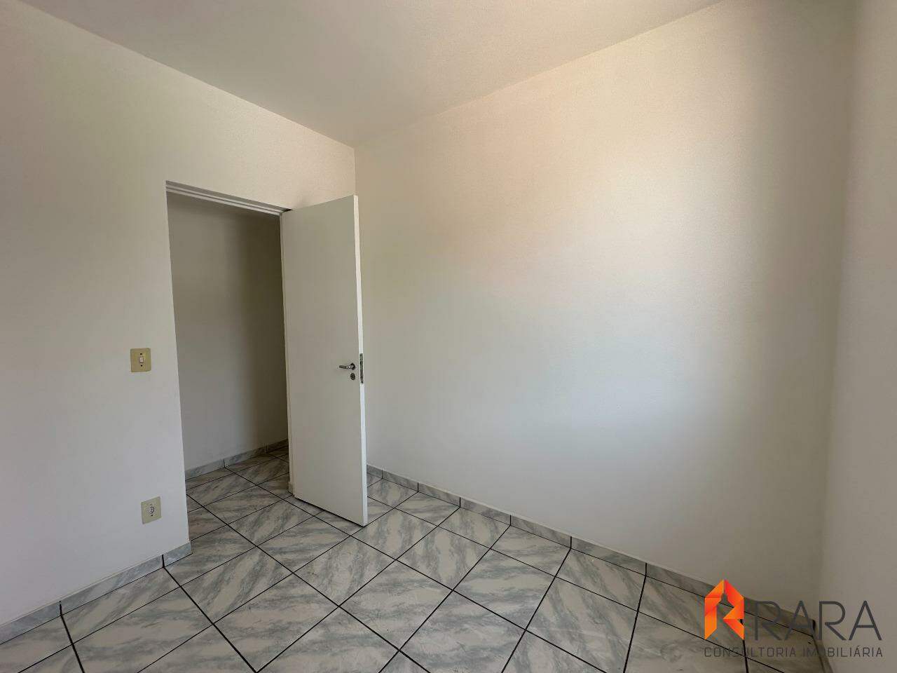 Apartamento para alugar com 2 quartos, 85m² - Foto 8