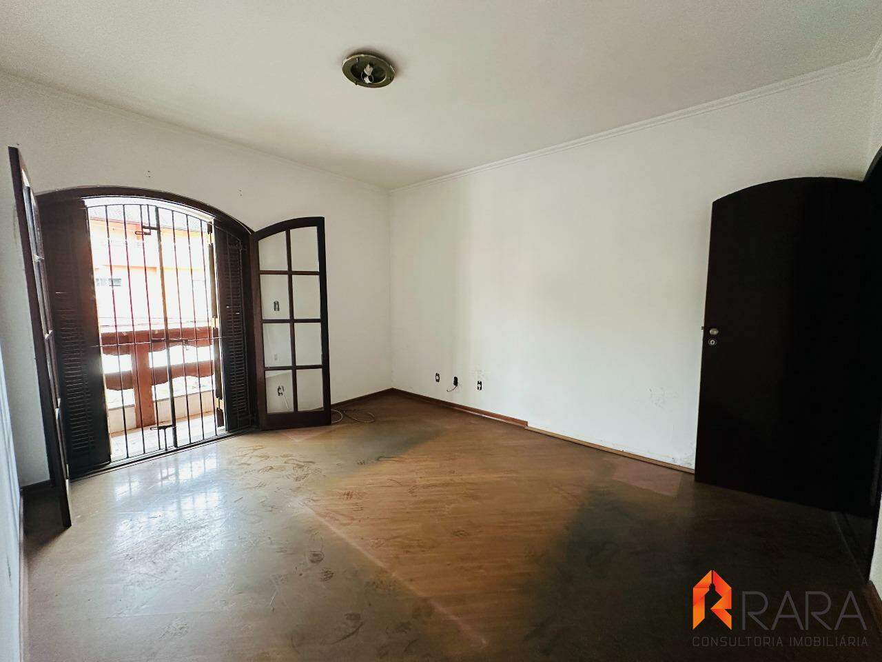 Sobrado à venda com 3 quartos, 166m² - Foto 1