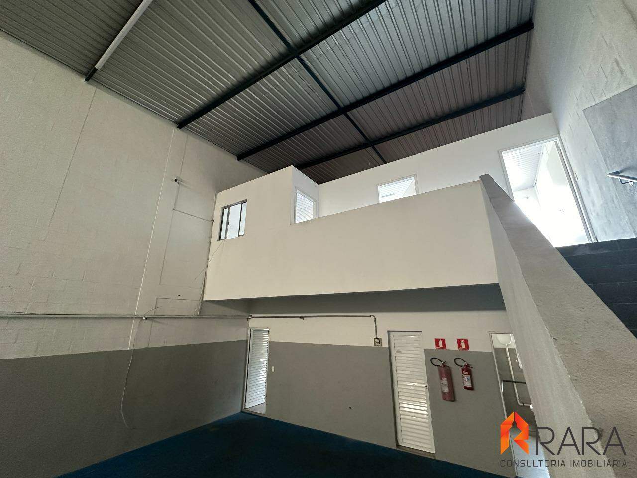 Depósito-Galpão-Armazém para alugar, 300m² - Foto 11