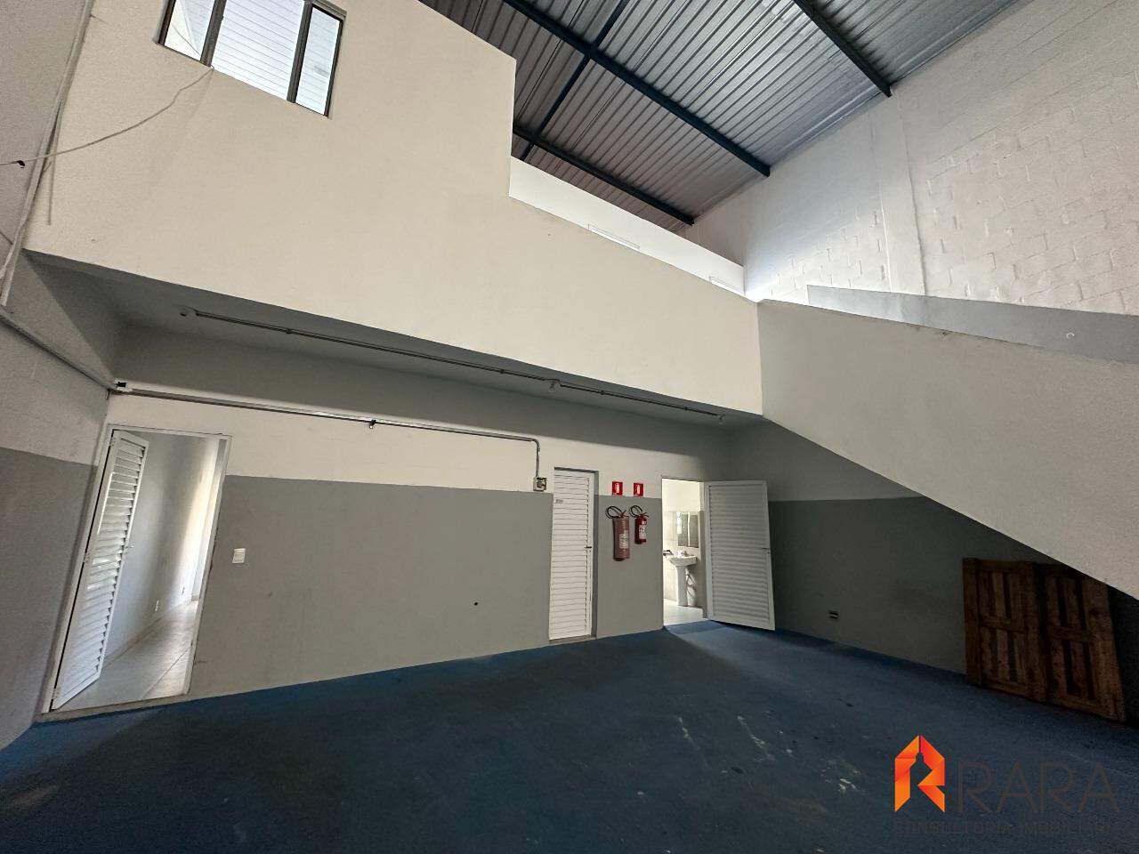 Depósito-Galpão-Armazém para alugar, 300m² - Foto 9