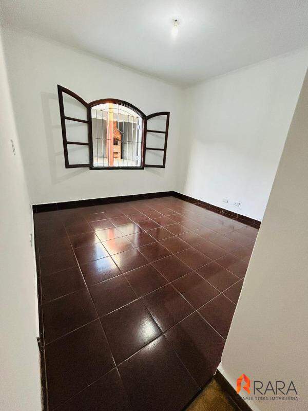 Casa para alugar com 3 quartos, 185m² - Foto 7