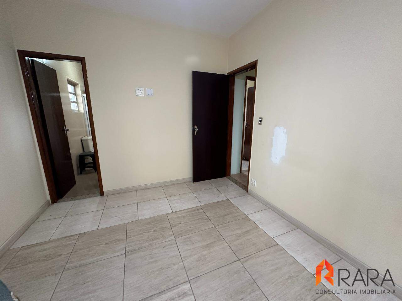 Sobrado para alugar com 4 quartos, 254m² - Foto 5