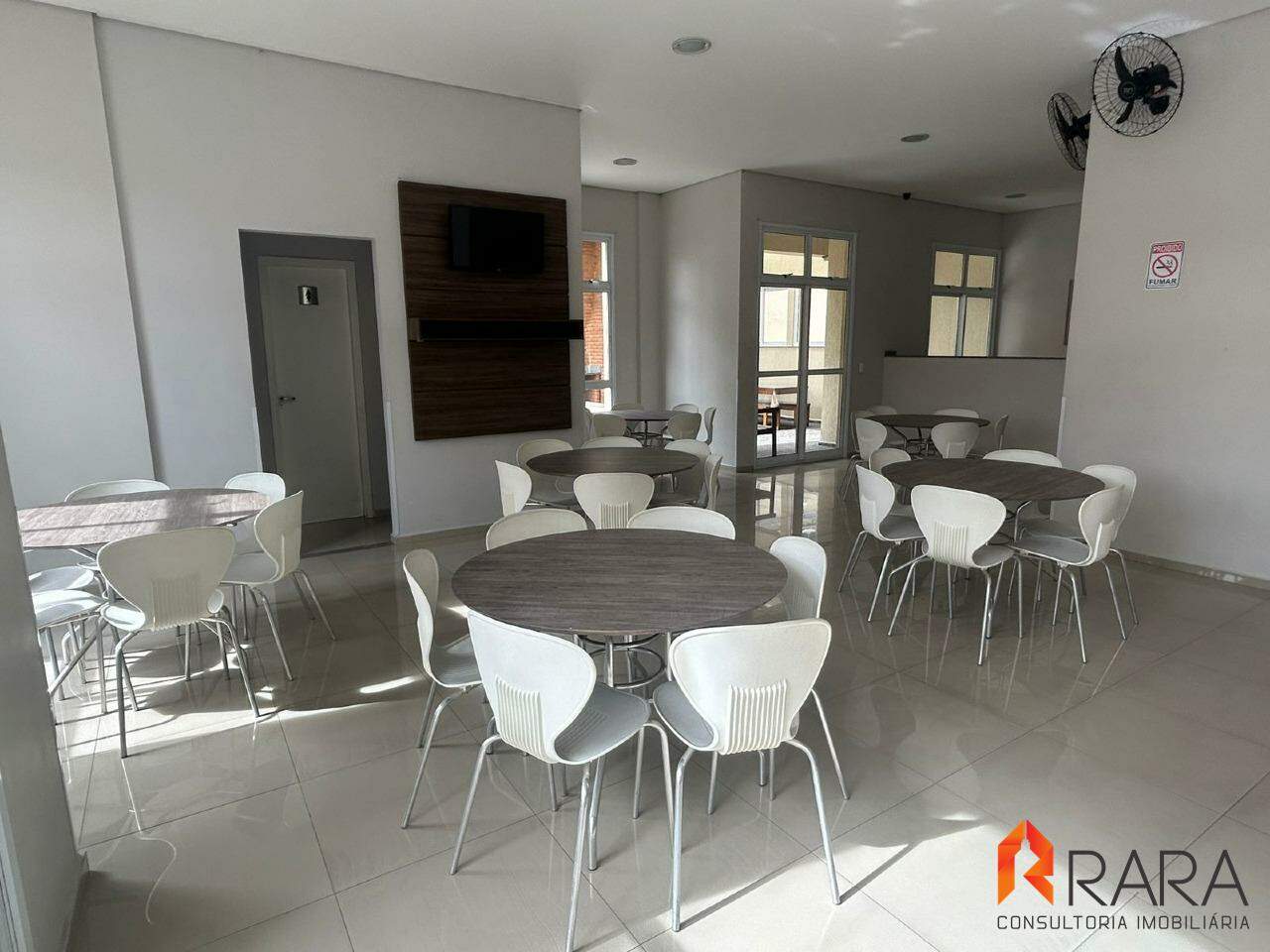 Apartamento à venda com 2 quartos, 76m² - Foto 17