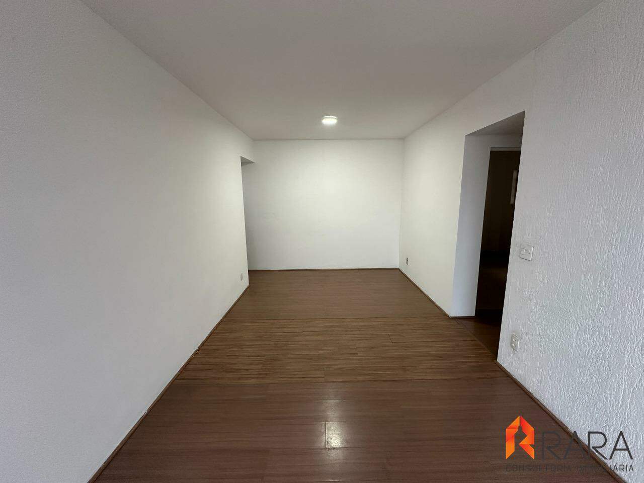 Apartamento para alugar com 2 quartos, 85m² - Foto 4