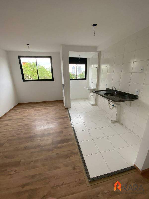 Apartamento à venda com 2 quartos, 42m² - Foto 3