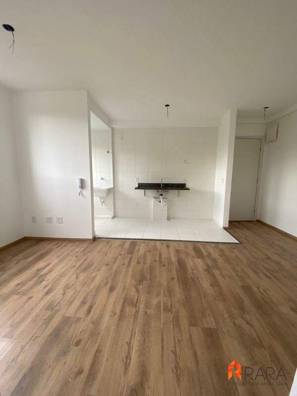 Apartamento à venda com 2 quartos, 42m² - Foto 4