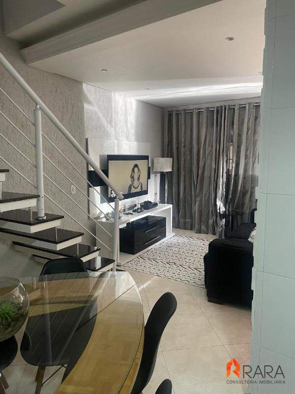 Sobrado à venda com 3 quartos, 123m² - Foto 1