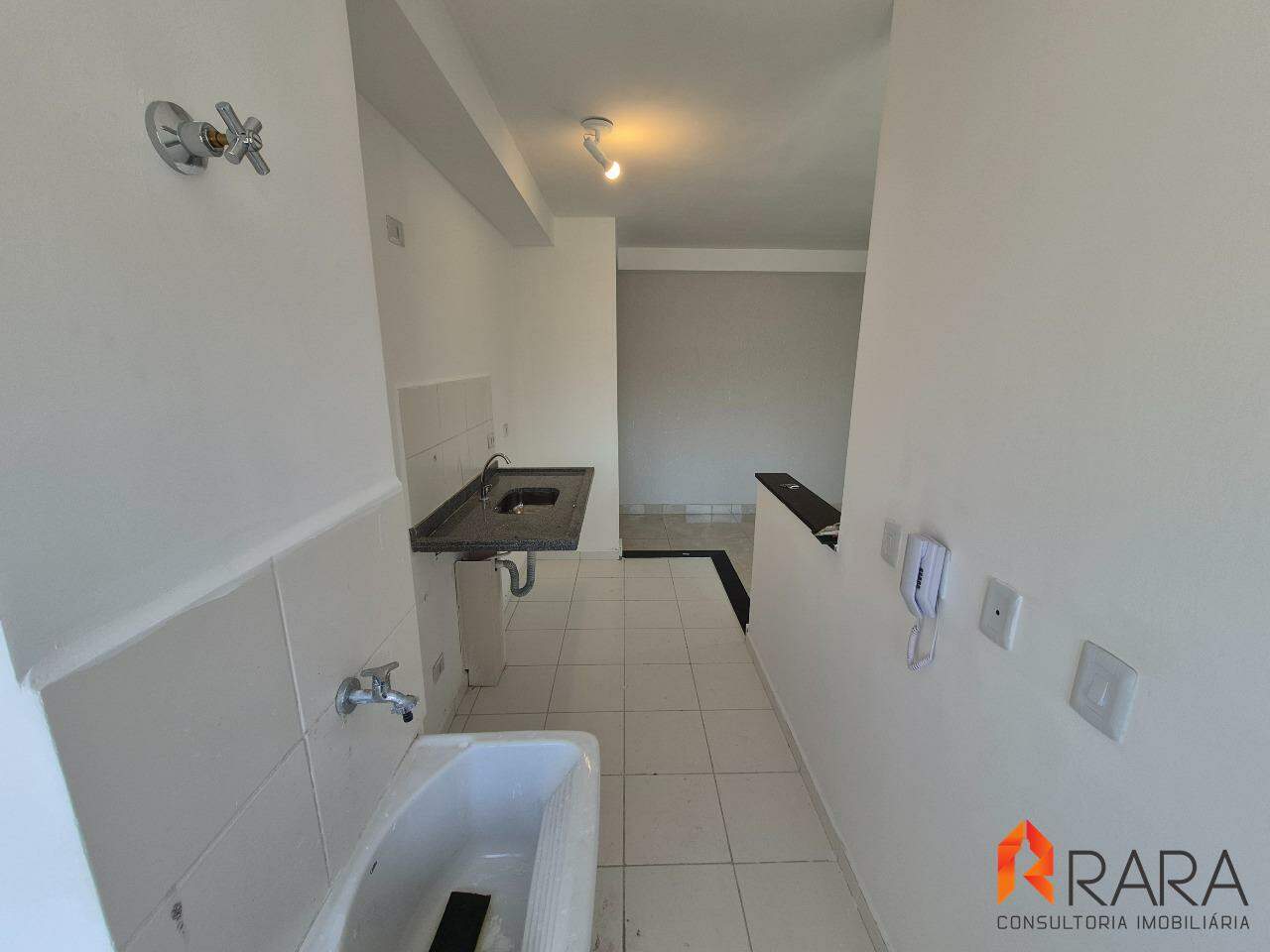 Apartamento para alugar com 2 quartos, 42m² - Foto 13
