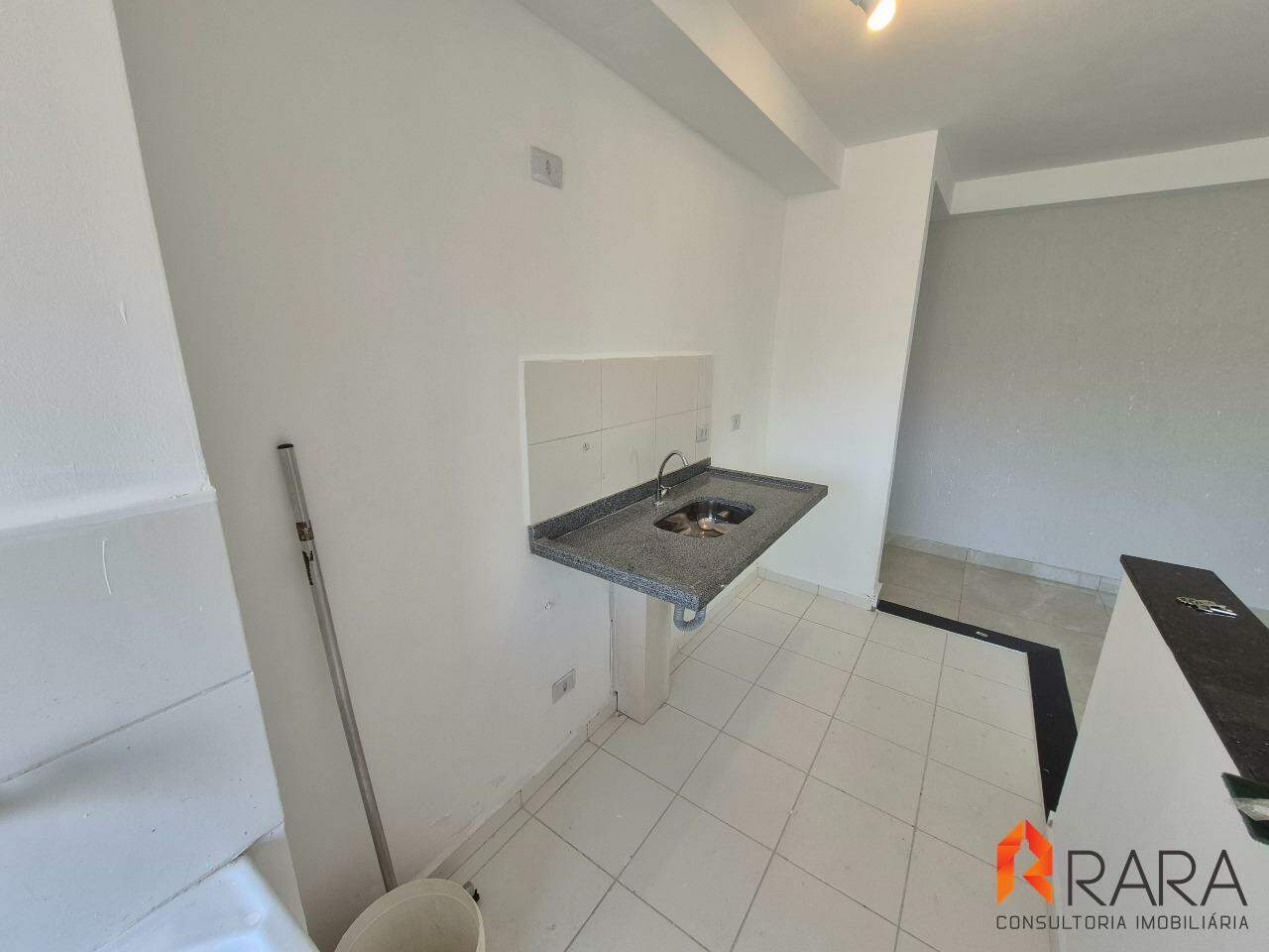Apartamento para alugar com 2 quartos, 42m² - Foto 14