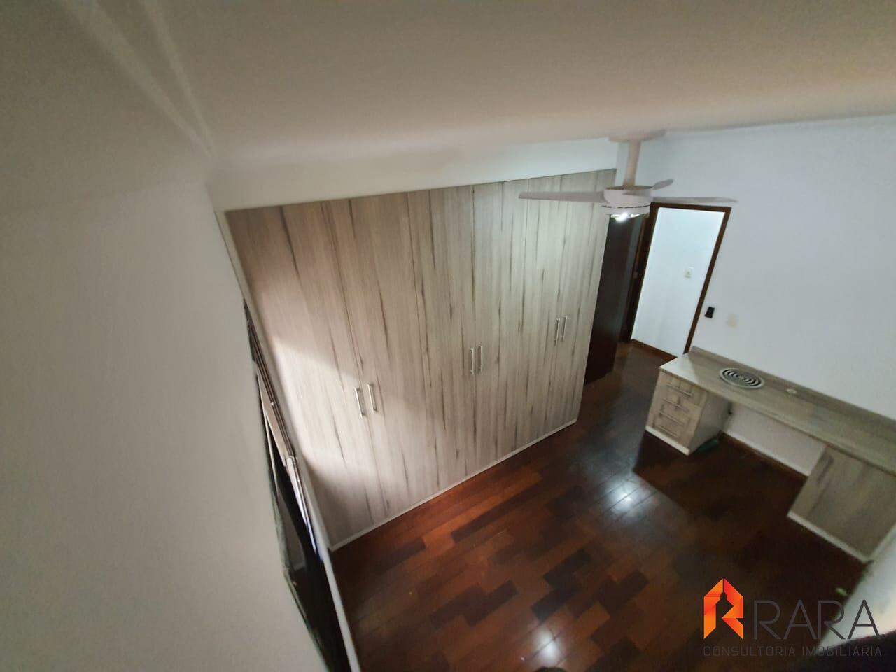 Apartamento para alugar com 2 quartos, 140m² - Foto 9