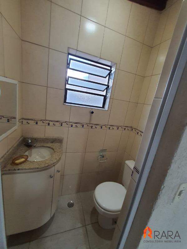Apartamento para alugar com 2 quartos, 140m² - Foto 15