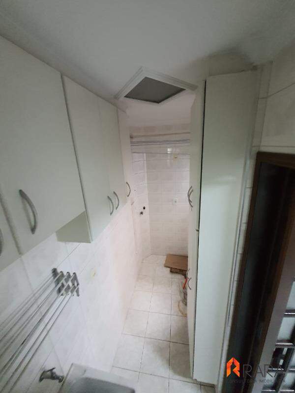 Apartamento para alugar com 2 quartos, 140m² - Foto 6