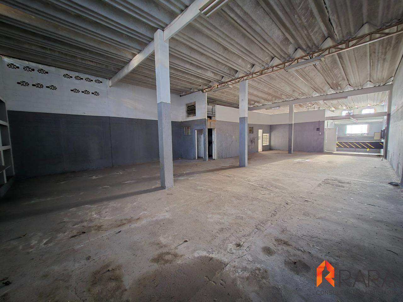 Depósito-Galpão-Armazém à venda, 350m² - Foto 13