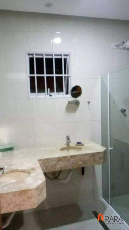 Casa para alugar com 2 quartos, 232m² - Foto 14