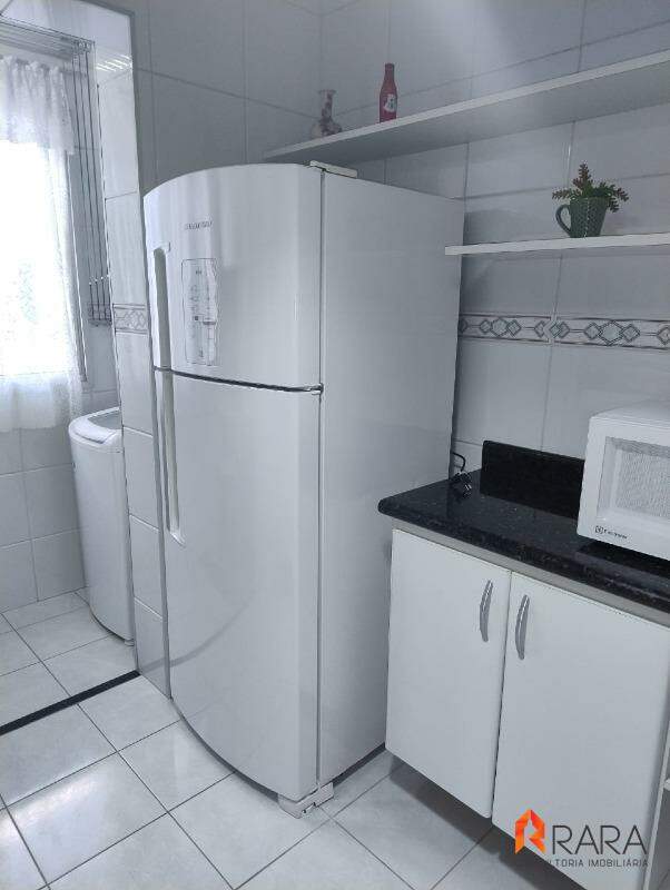 Apartamento à venda com 2 quartos, 63m² - Foto 7
