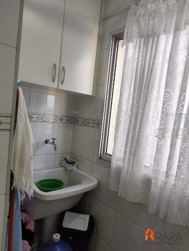 Apartamento à venda com 2 quartos, 63m² - Foto 13