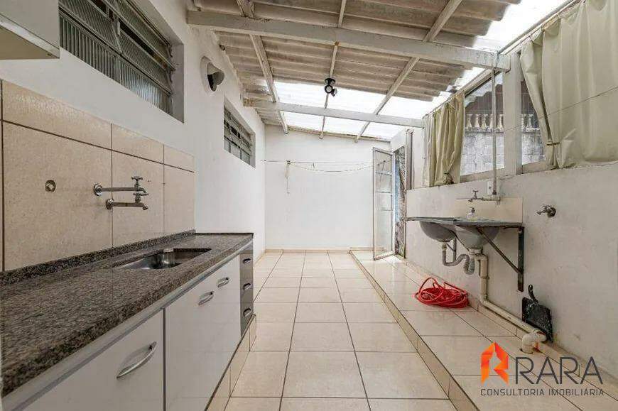 Sobrado para alugar com 5 quartos, 300m² - Foto 2