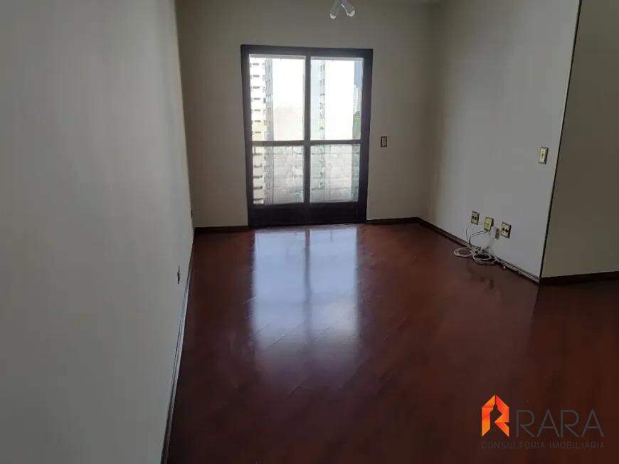 Apartamento para alugar com 3 quartos, 79m² - Foto 2