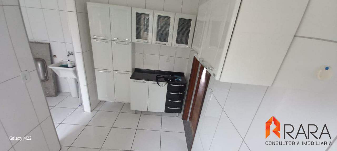 Apartamento para alugar com 3 quartos, 84m² - Foto 5