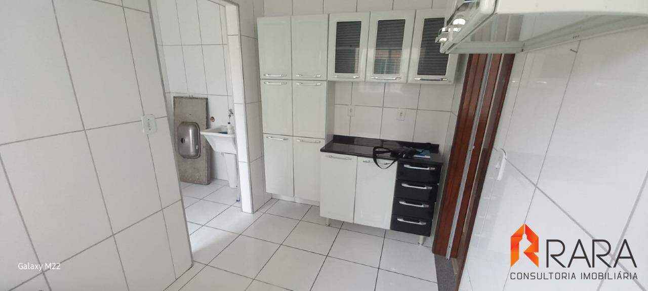 Apartamento para alugar com 3 quartos, 84m² - Foto 6