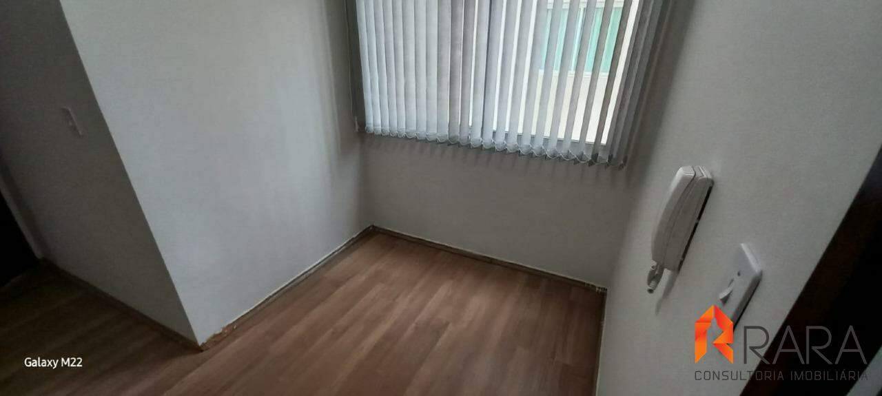 Apartamento para alugar com 3 quartos, 84m² - Foto 4