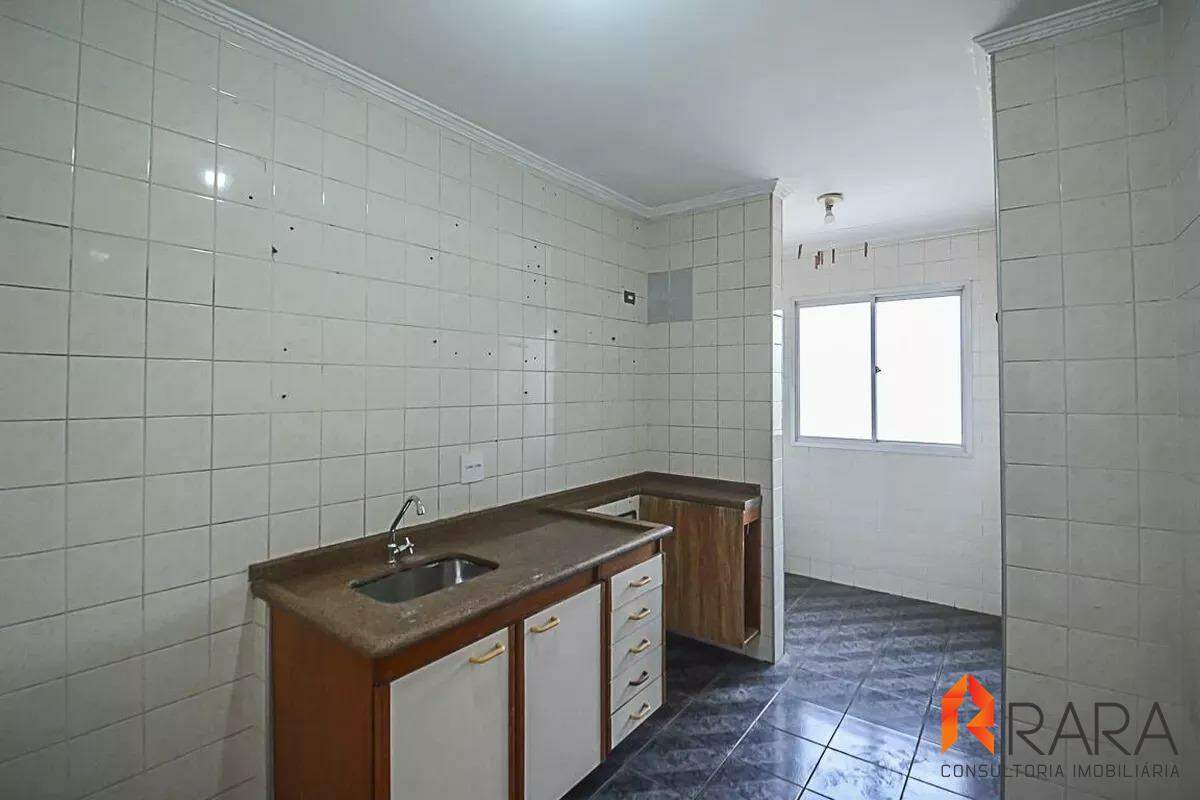 Apartamento para alugar com 3 quartos, 70m² - Foto 4