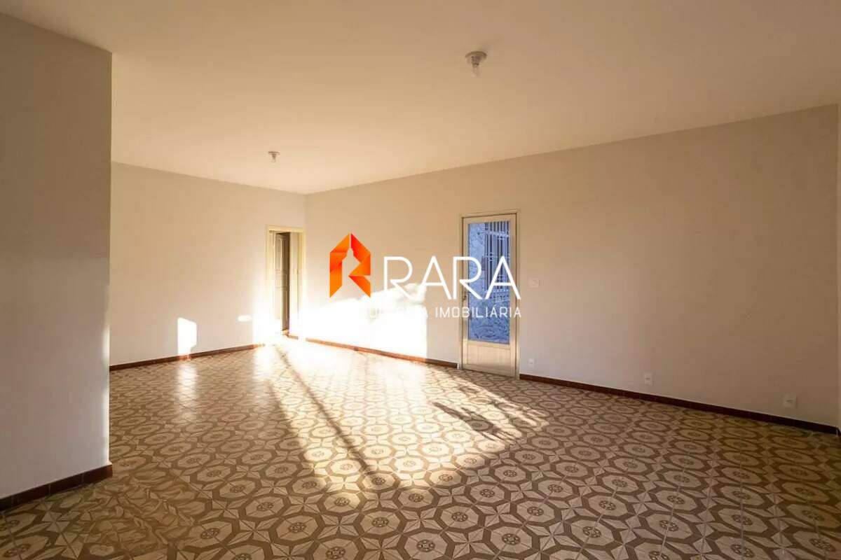 Casa, 3 quartos, 200 m² - Foto 2