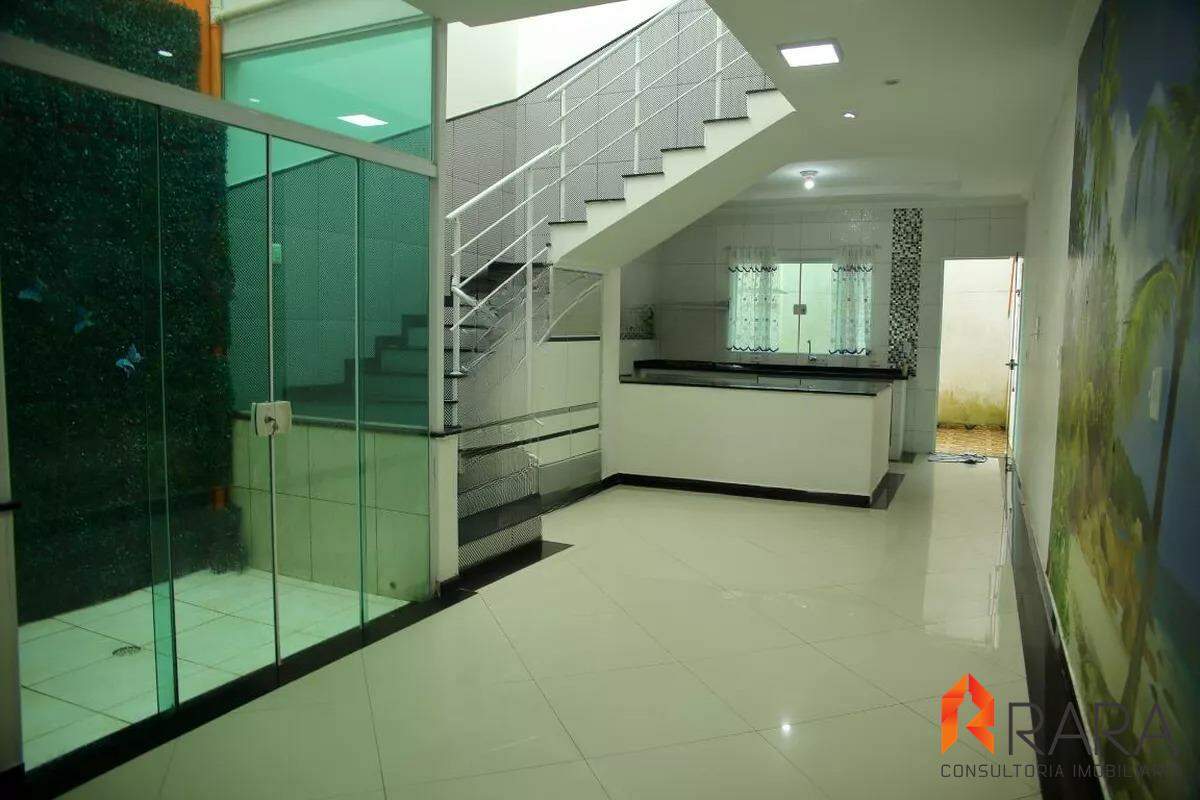 Sobrado, 4 quartos, 166 m² - Foto 1