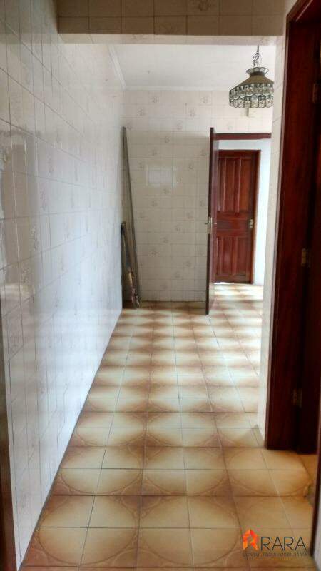 Casa, 4 quartos, 255 m² - Foto 1