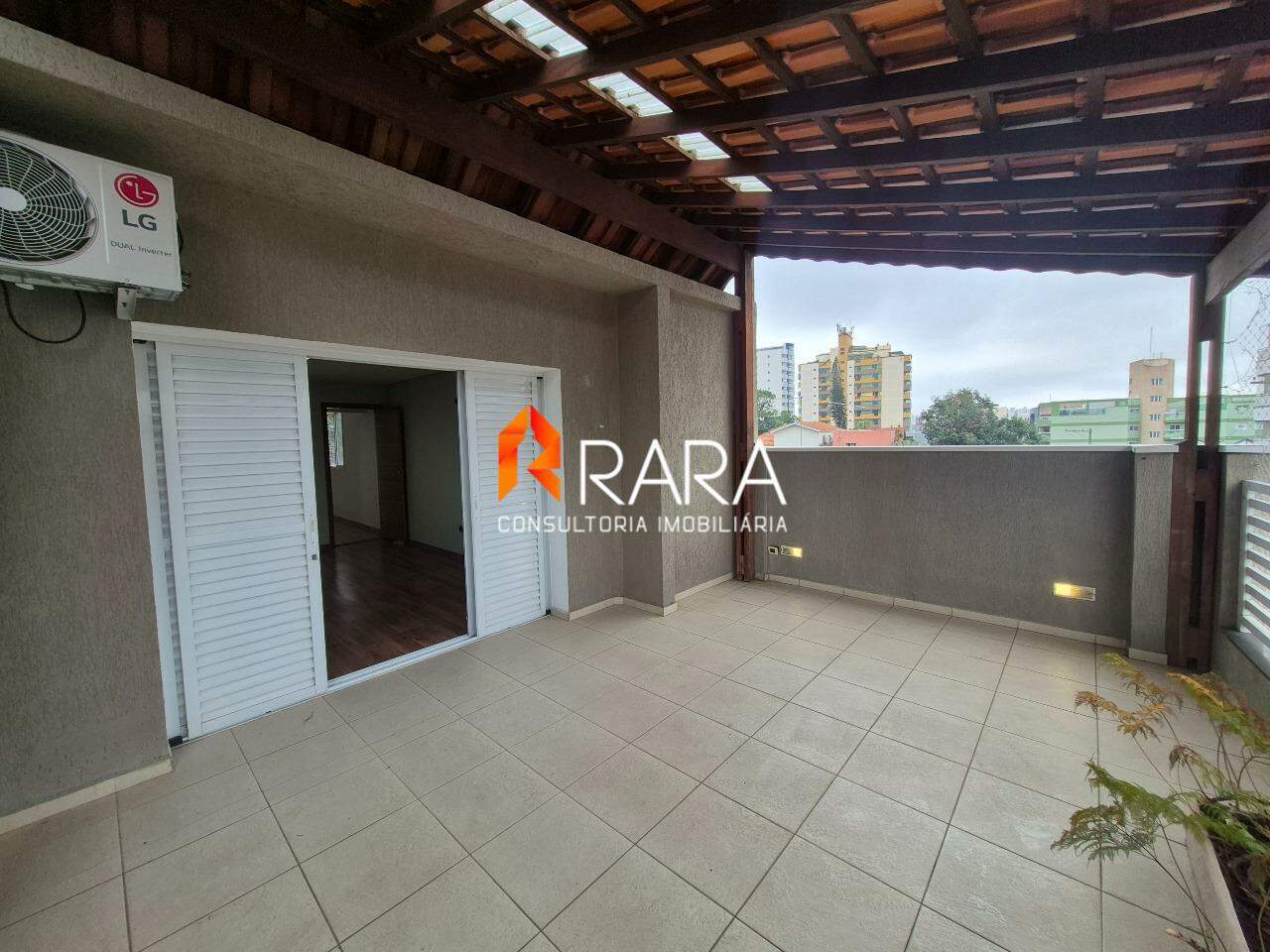Sobrado, 3 quartos, 169 m² - Foto 1