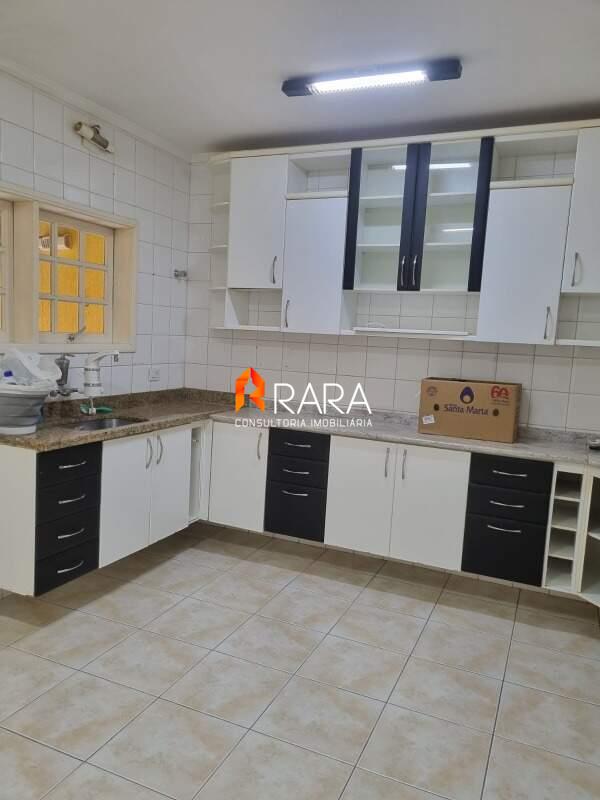 Sobrado, 3 quartos, 181 m² - Foto 2