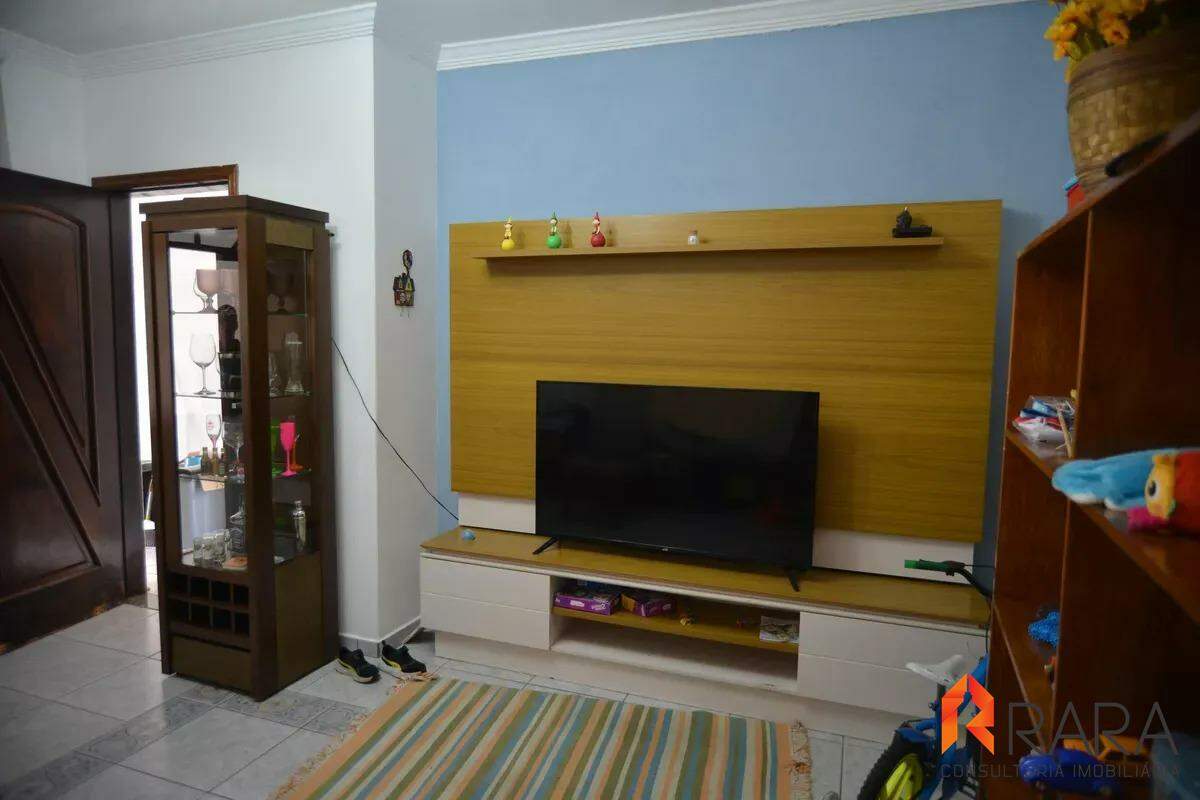 Sobrado, 3 quartos, 180 m² - Foto 1