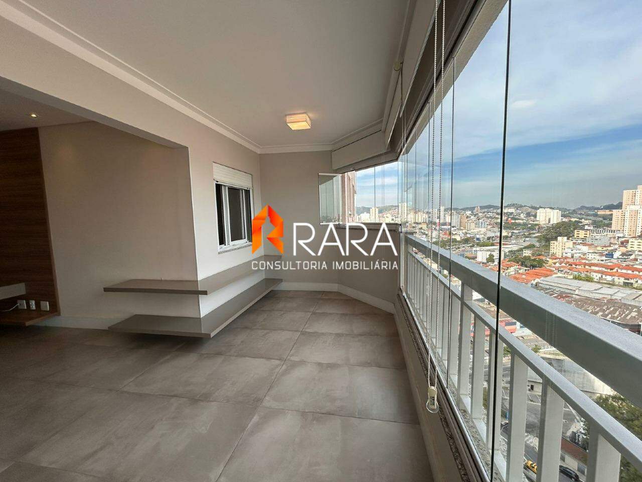 Apartamento, 3 quartos, 158 m² - Foto 1