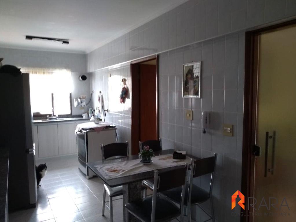 Apartamento à venda com 3 quartos, 140m² - Foto 7