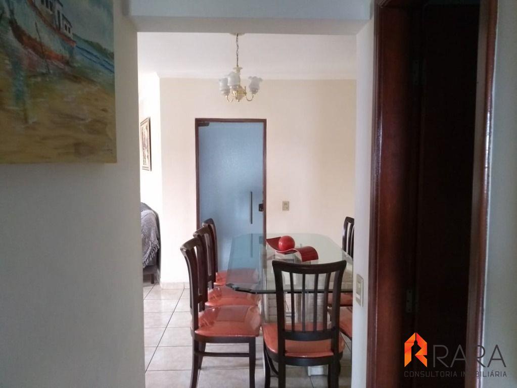 Apartamento à venda com 3 quartos, 140m² - Foto 4