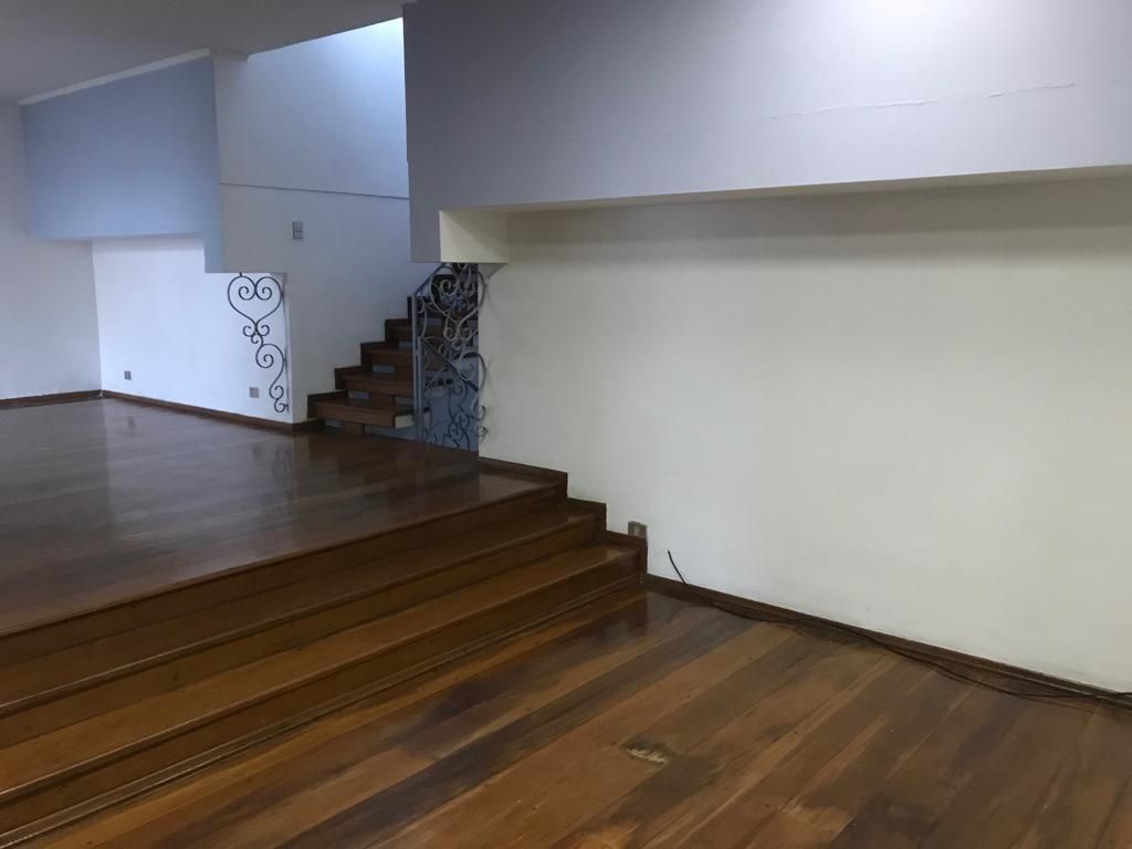 Sobrado à venda com 3 quartos, 270m² - Foto 4