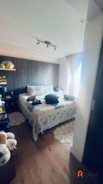 Apartamento à venda com 3 quartos, 180m² - Foto 5