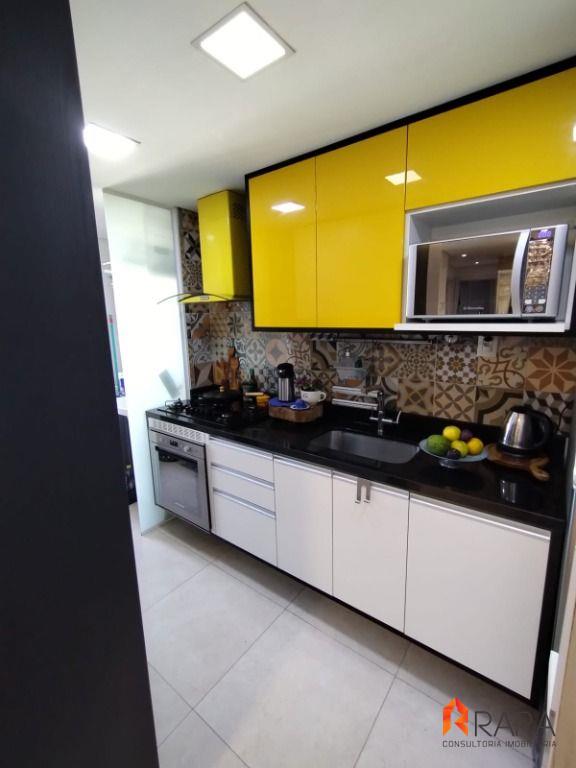 Apartamento à venda com 2 quartos, 70m² - Foto 6