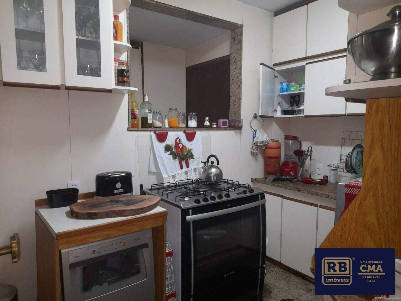 Apartamento à venda com 3 quartos, 150m² - Foto 3